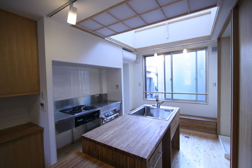 Suzuki+kitchen.jpg